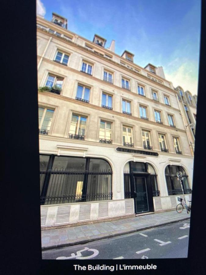 Cute One Bedroom In Le Marais * Parijs